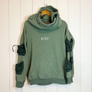 Huitiangongy Green Sweater. Size Large.